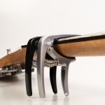 Guitto ukulele capo, ezüst