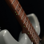 Cort elektromos gitár, éger test, Seymour Duncan hangszedők, Pale Graphite