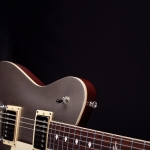 Magneto Velvet Deluxe elektromos gitár, kamrás test, Sunset Gold Silk